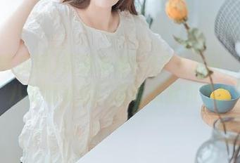资源来袭：17吃瓜网，言情八卦哪家强！来吃瓜就对了！