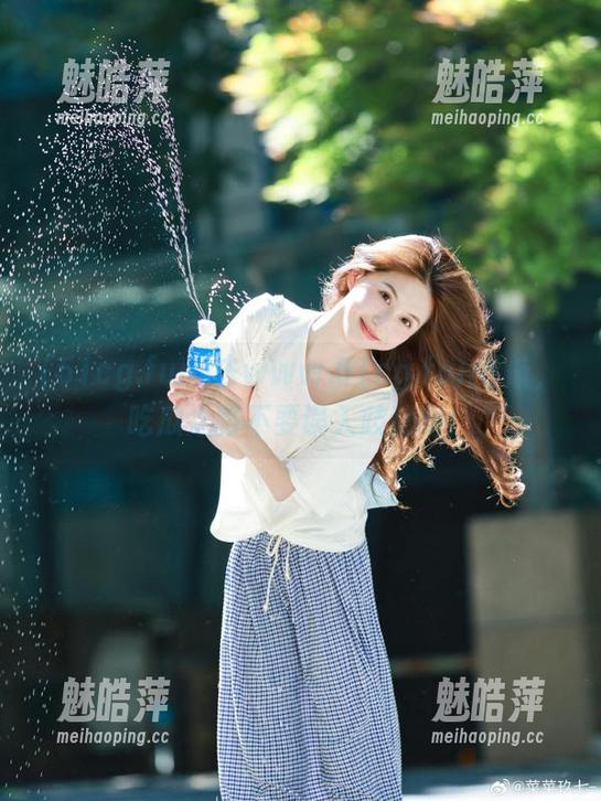 去www.51cg.fun导航，吃瓜之路不要误入歧途啊！