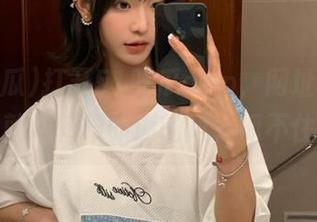 打开51吃瓜app，网址里的八卦就像转眼即逝的风，抓不住！