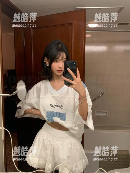 打开51吃瓜app，网址里的八卦就像转眼即逝的风，抓不住！