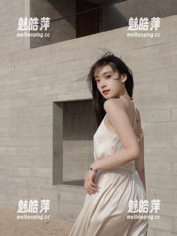 每个出品都很惊悚，观看“51吃瓜”的新行业了，收头条也是种技能呀。