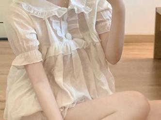 51黑料社在线：当清纯校花三天就变身超会玩的派对女王！