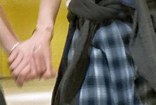“52吃瓜网”正在火热分享，让我们一起让无聊的生活多点调味品吧！