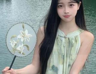 观看66吃瓜，看到一位大学生的宿舍生活惨不忍睹，咋会这样？