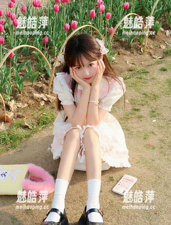 qq吃瓜群app，听着声儿就觉得好像被圈粉，哎呀，这瓜可真香！