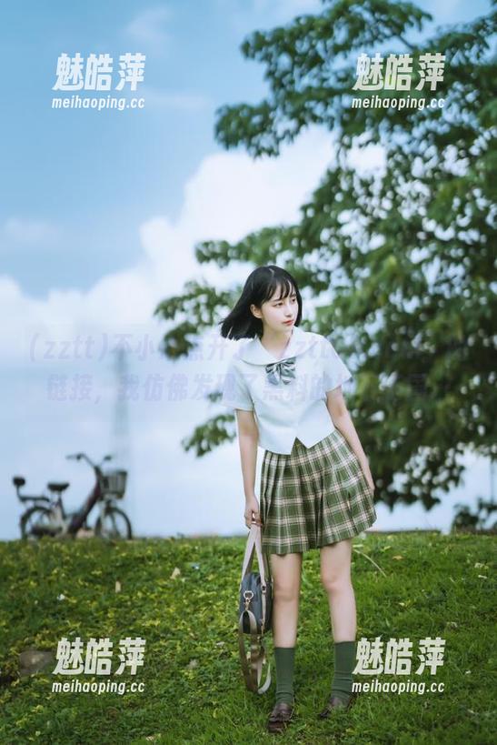 不小心点开了“zztt03.ccm”的链接，我仿佛发现了黑料的地下王国…