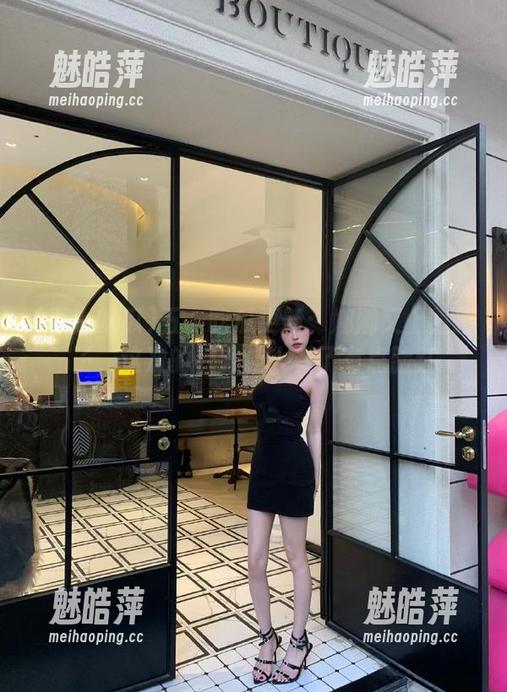五一吃瓜更新：娜娜又上热搜了，这次的视频让人看了有点脸红