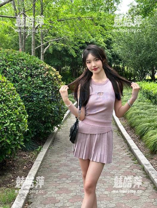 在五一吃瓜，下载黑料之前先备好避雷针哦！