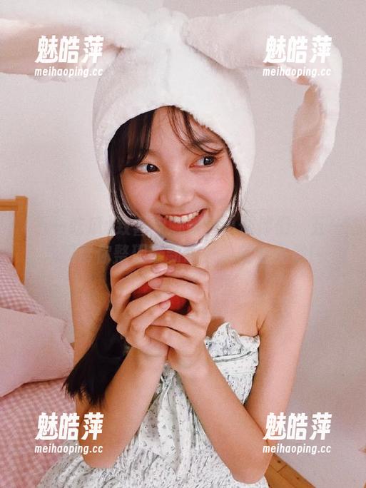 致喜欢娜娜的小伙伴们：五一吃瓜帮你整理最新动态，完全免费！