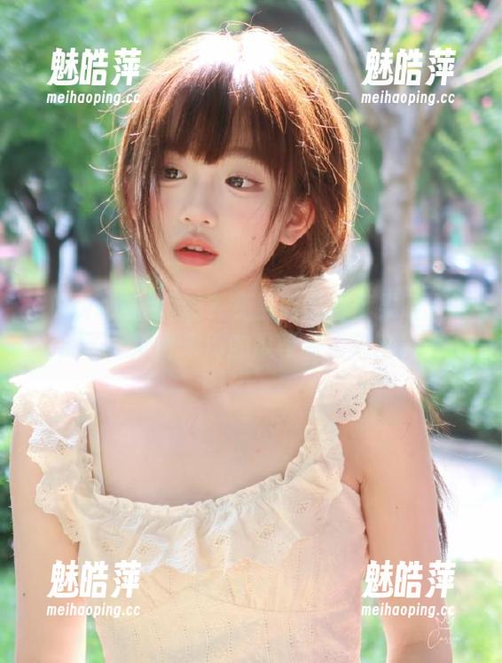 哦？免费吃瓜网苹果版上线了，那些未解的瓜等着你来刨！