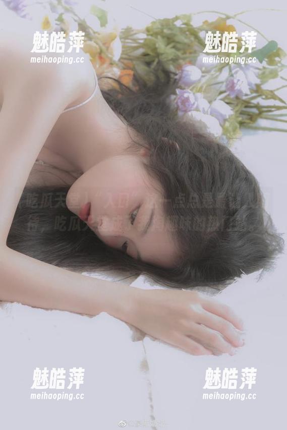 “入口”这一点总是最让人期待，吃瓜天堂成了我淘趣味的热门站。