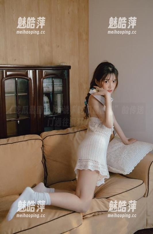 听说“吃瓜最前线”的传送门通往疯狂八卦？