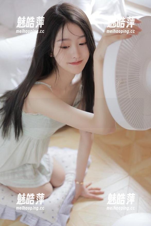 吃瓜最前线官网：嗨，今天的瓜又酸又甜，快来尝尝吧！