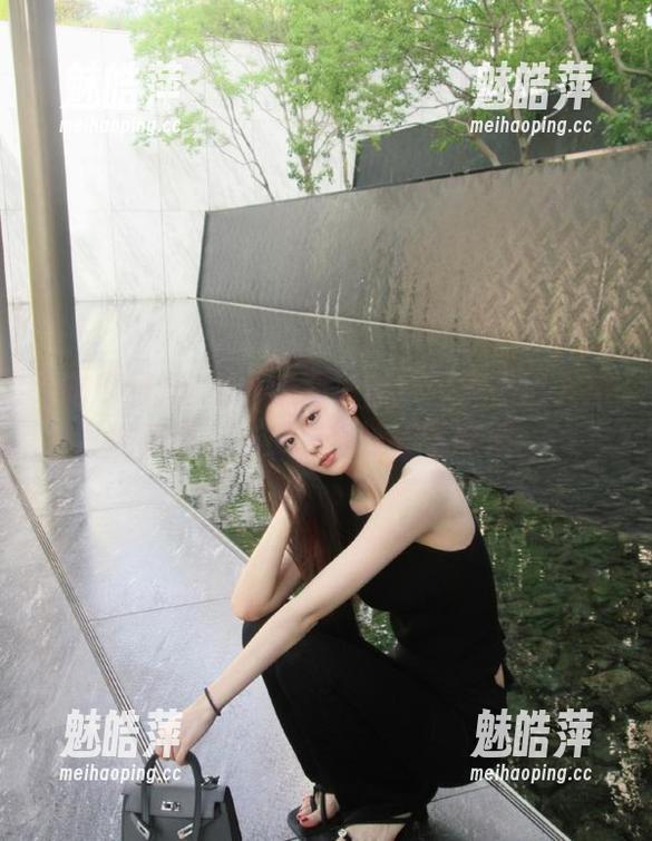 吃瓜网走心推荐：今日热门大瓜线路图，这瓜甜得让你冒眼泪。