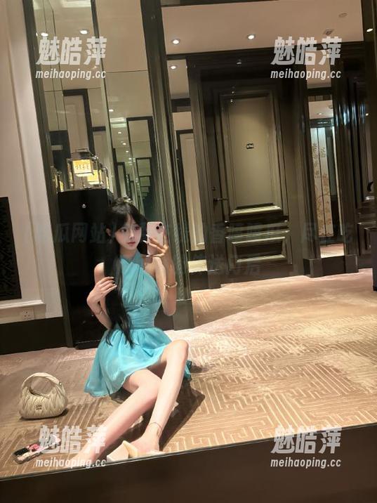 免费在线的香喷喷瓜，尽在吃瓜网站的传送门后