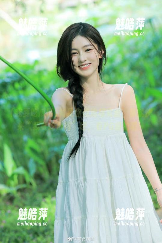 如果你想追根究底，那就快来“我要吃瓜网”吧，有PG级的喔！