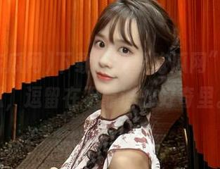 下载“我要吃瓜网”，吃着瓜，逗留在不靠谱的好奇里。