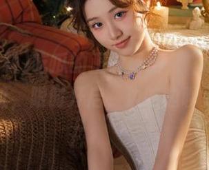吃瓜的正确姿势，“明星黑料”地址，限时开启，边吃边聊更香！