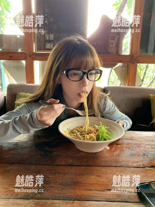 登录黑料不打烊，今天的视频内容是不是更离谱了点？