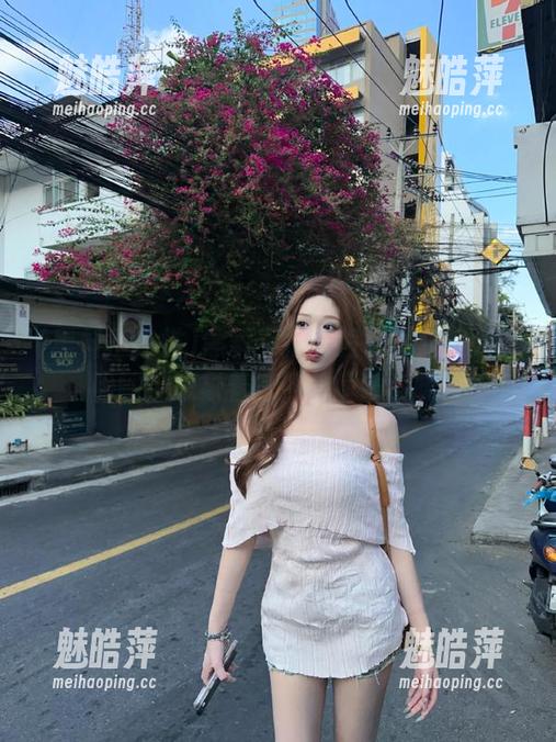 黑料不打烊发布：我要闭眼咀嚼，想象着这瓜的疯狂滋味！