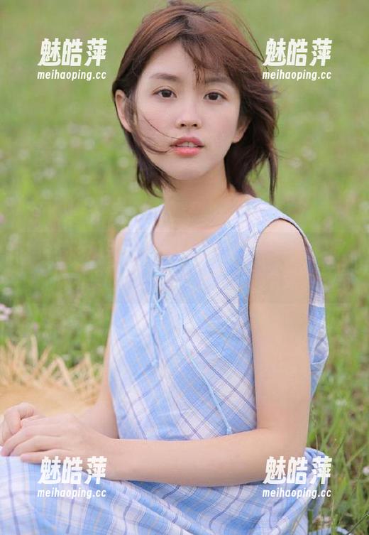刷了这款新月导航，黑料吃瓜网里的真能信？还是只是个秀？