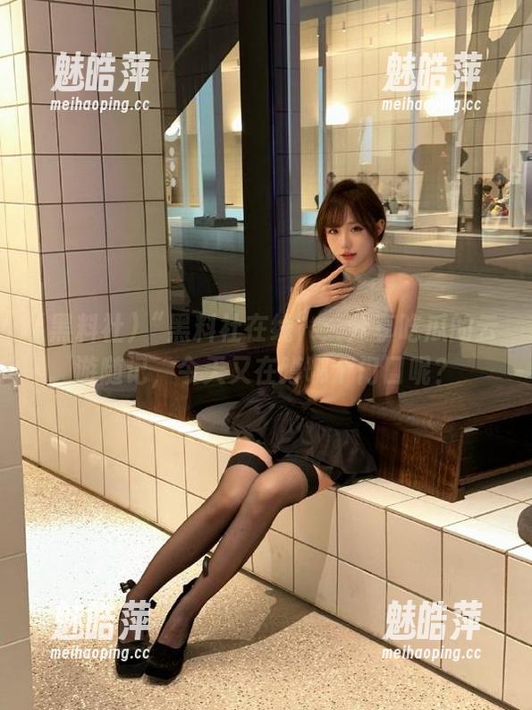 “黑料社在线”：分享吃瓜的云游随记，今天又在蹲哪个门口呢？