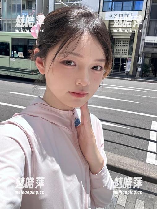 “黑料社不打烊”最新传送门，保温杯里放的是八卦吗？